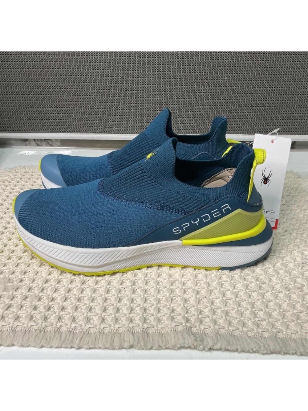 Spyder Tanaga Sneakers Men's Lagoon Blue Slip-On Sneakers Yellow Accent Size 8M